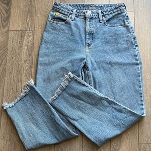 Yoga Jeans Straight Leg Distressed Hem Sz 28
